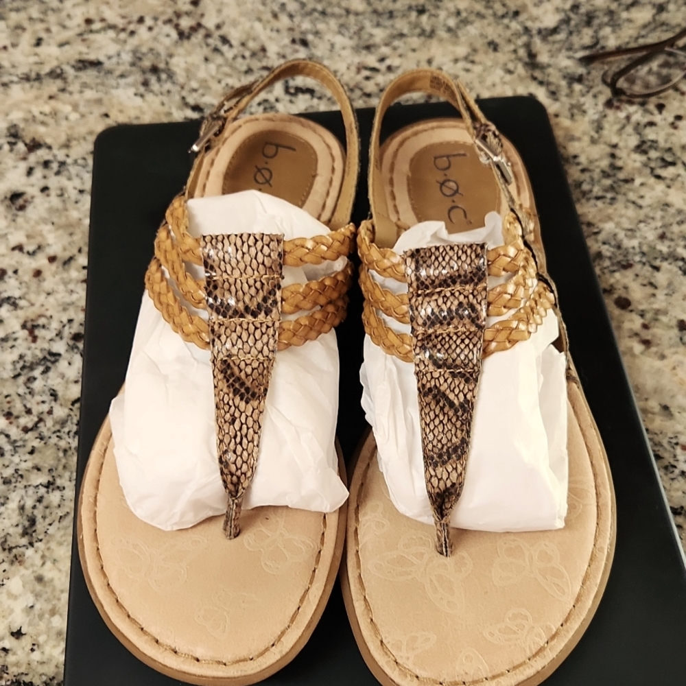 b.o.c.  size 8 Women's Sandals